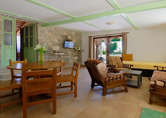 Holiday Home Gimino By Rent Istria